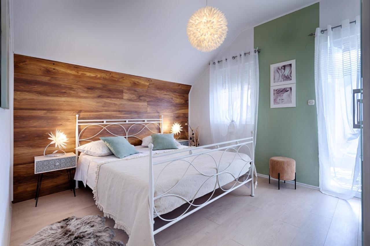 Komiža Apartments Dubra מראה חיצוני תמונה